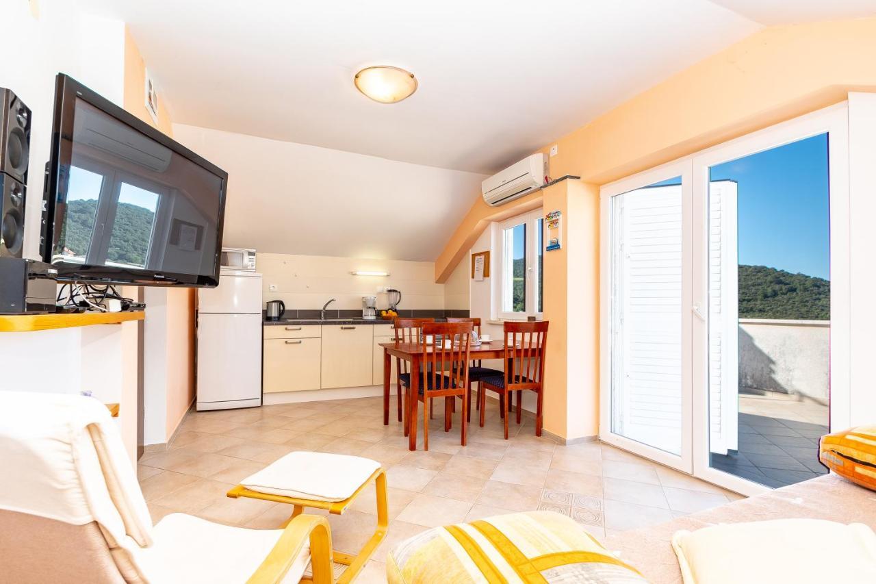 Villa Castello Residence Zrnovo ภายนอก รูปภาพ